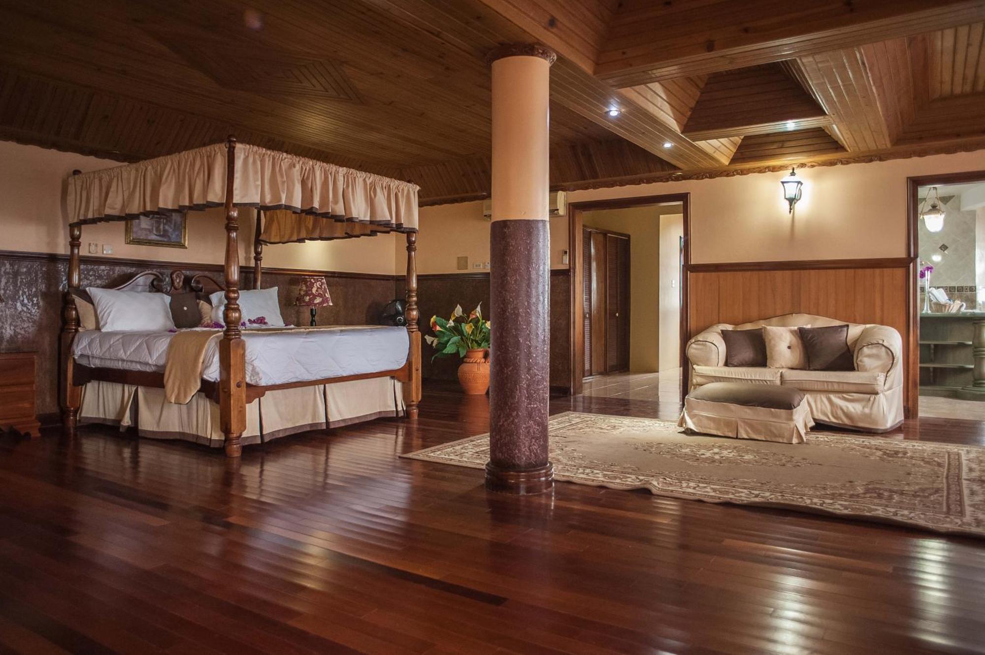 Clarridge View Guesthouse Montego Bay Exterior photo